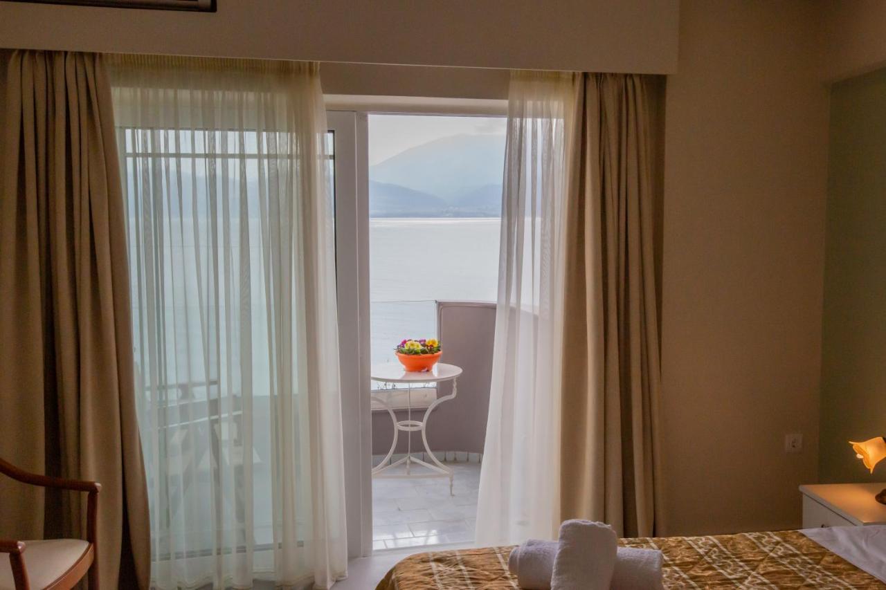 Goldenbeach Nafpaktos Bagian luar foto